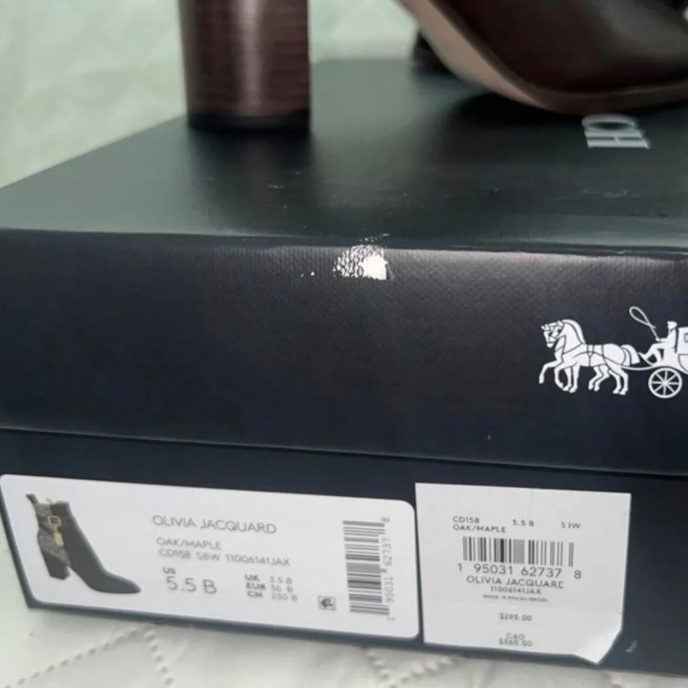 Coach Olivia Bootie In Signature Jacquard Size 9 MSRP: $295.00 - Picture 15 of 16